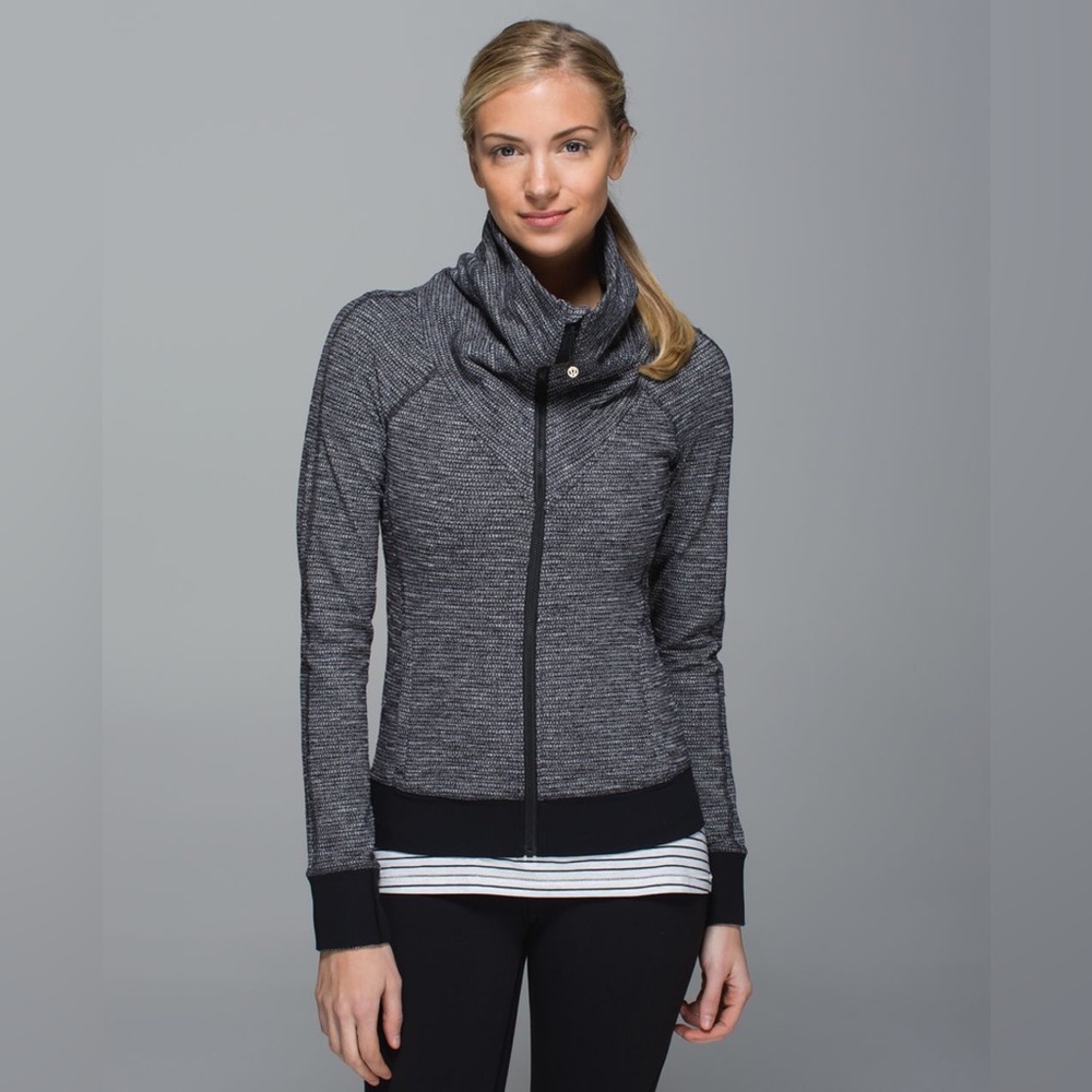 Lululemon Be Present High Neck Collar Jacket in Grey black blend - size 6